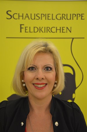 8 Frauen - Maske